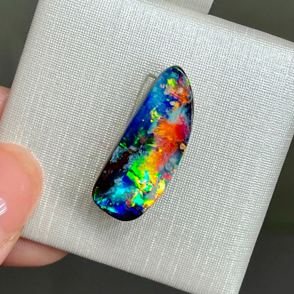 7.47ct boulder opal 21.4x8.5x4.6MM