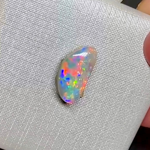 1.5ct black opal 12.3x6.3x3.2MM